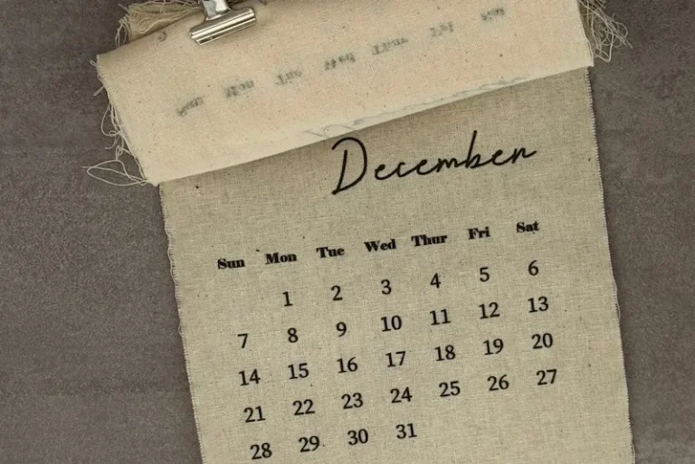 calendar open on december